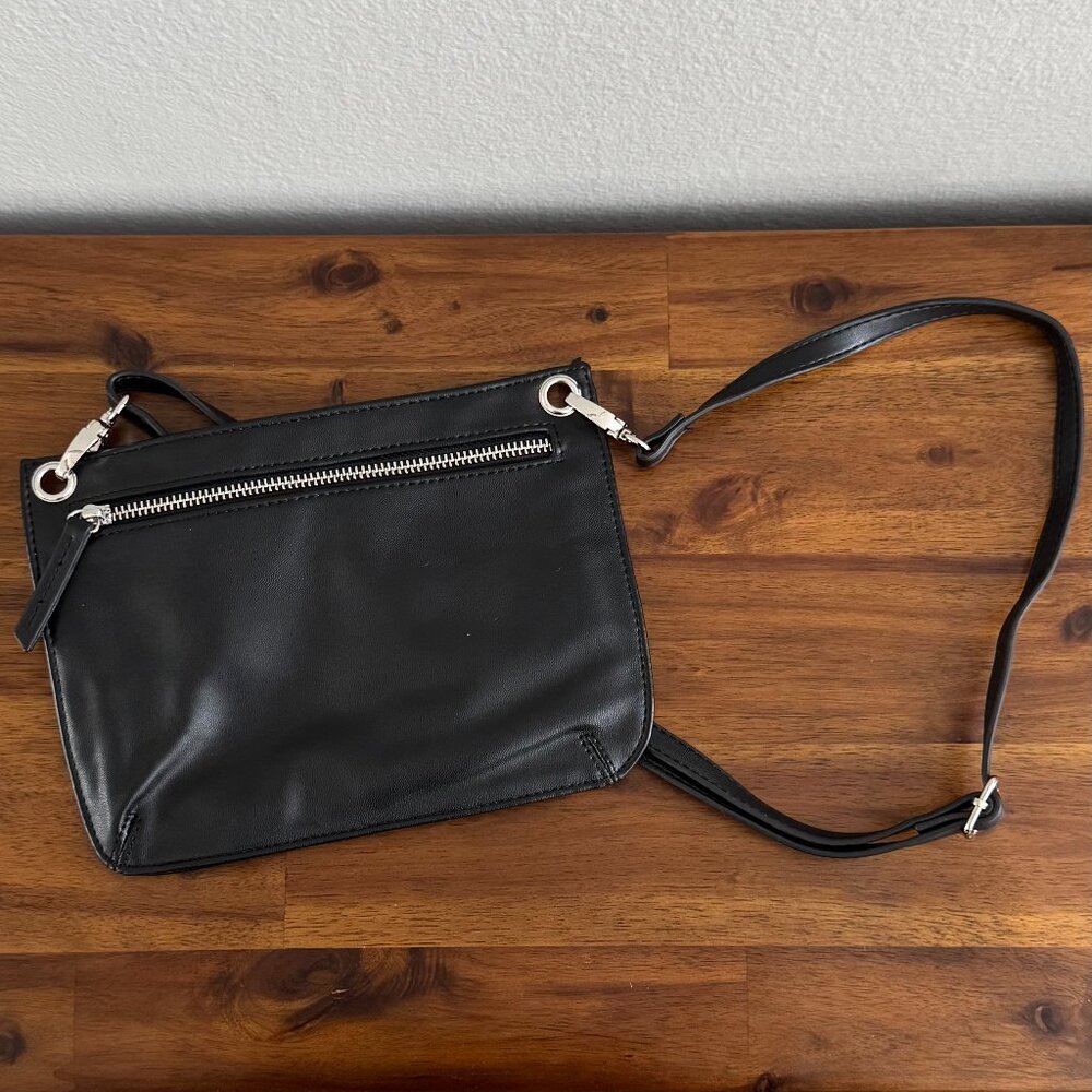 Fabletics - The Chella Pack in Black